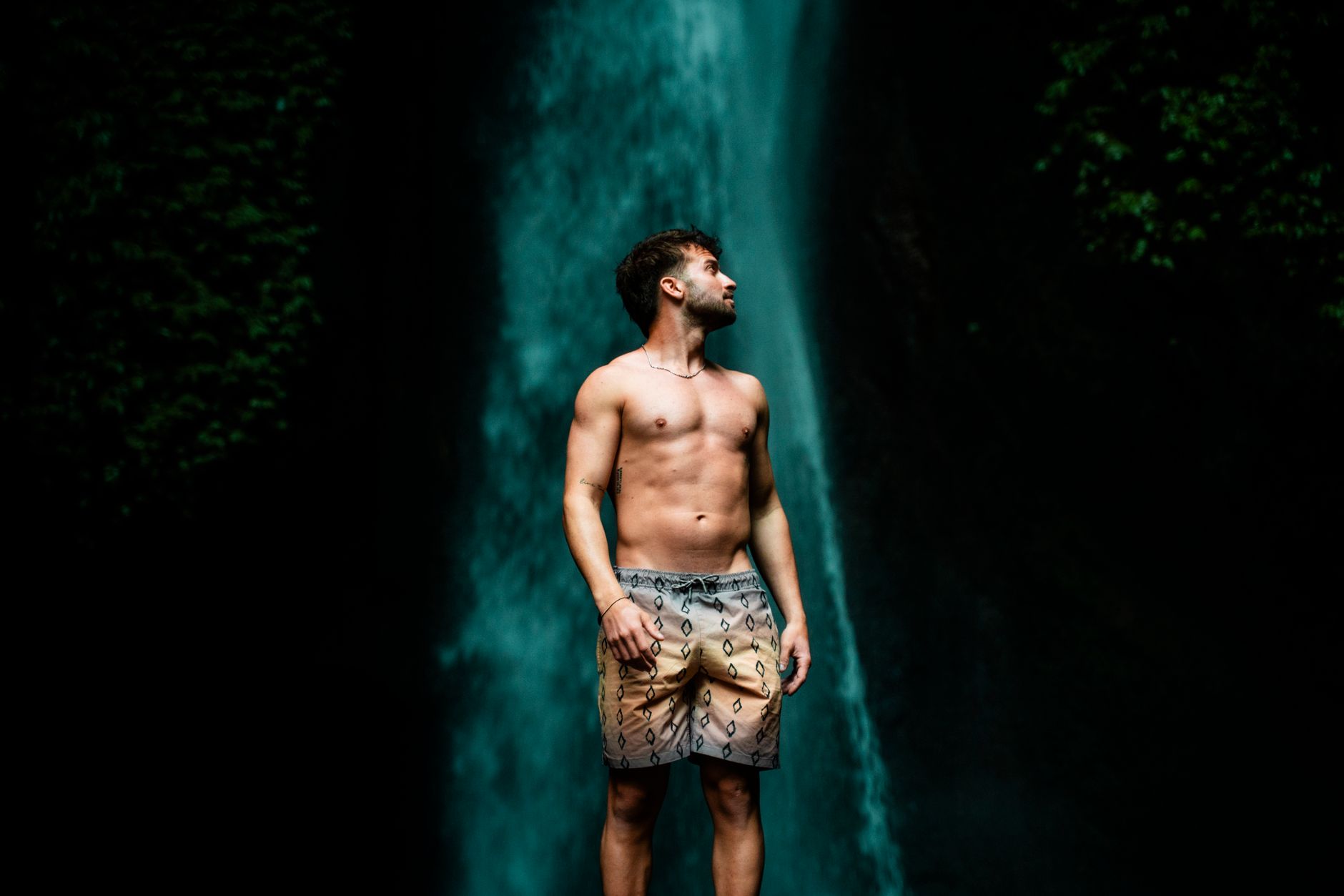 Quick remedies for Bali belly: soothing herbal tea, hydration, and probiotic foods