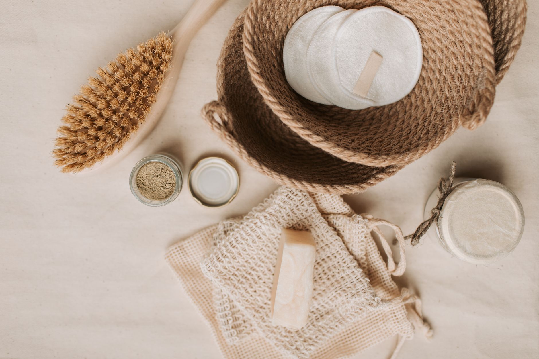 Eco-effective skincare: sustainable, plant‑based products that nourish skin while minimizing environmental impact